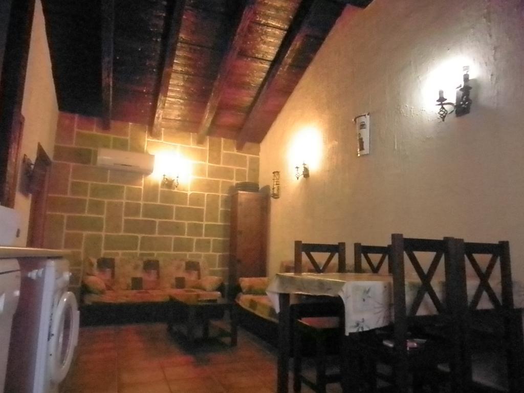 La Cueva Del Lince Guest House Zarza De Granadilla Eksteriør bilde